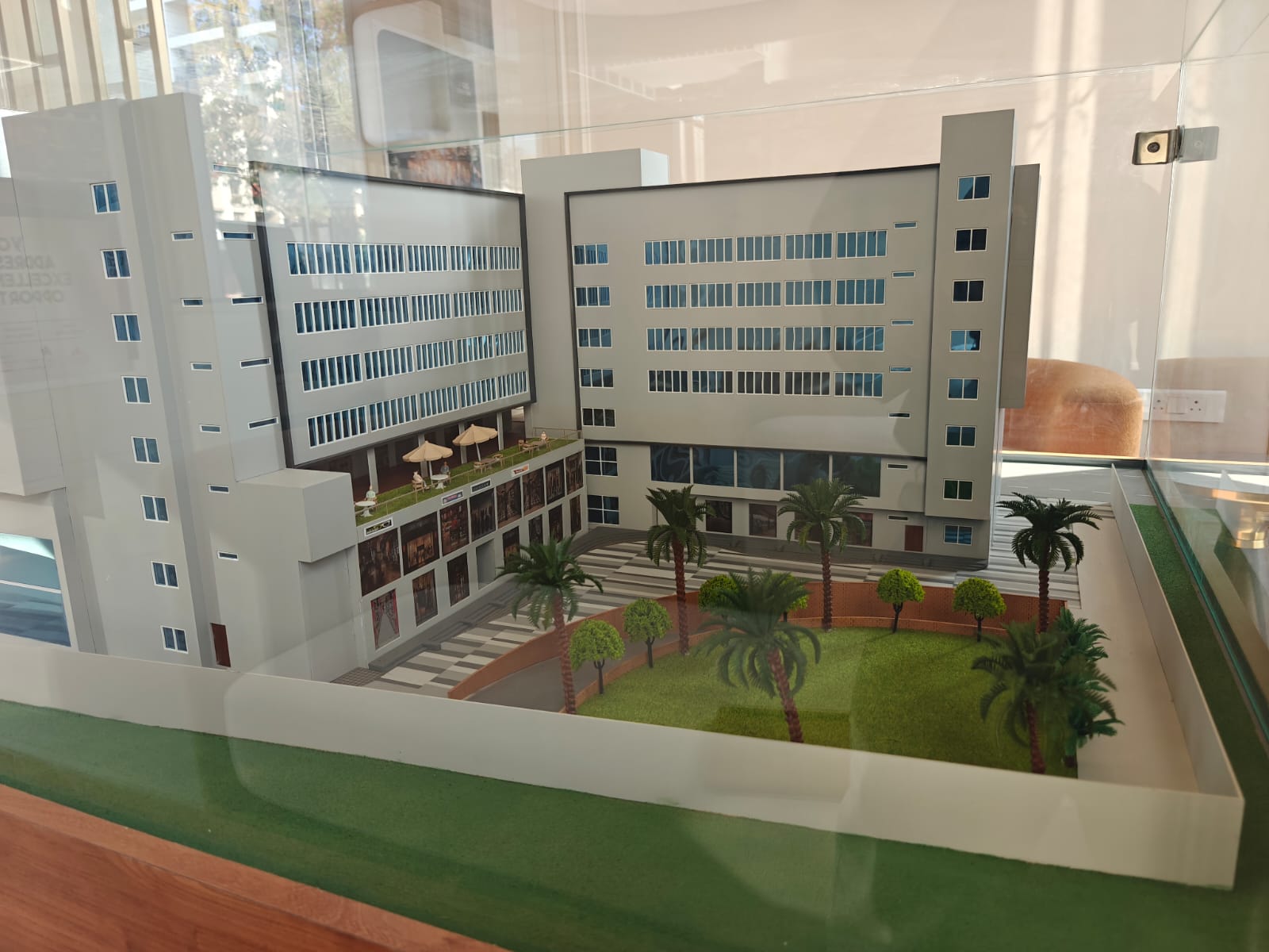 VSG Siddhivinayak Mall, Moshi